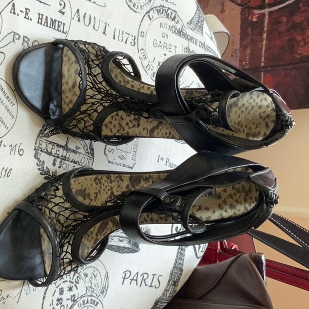 High Heel Sandals With Front Netting - image 4